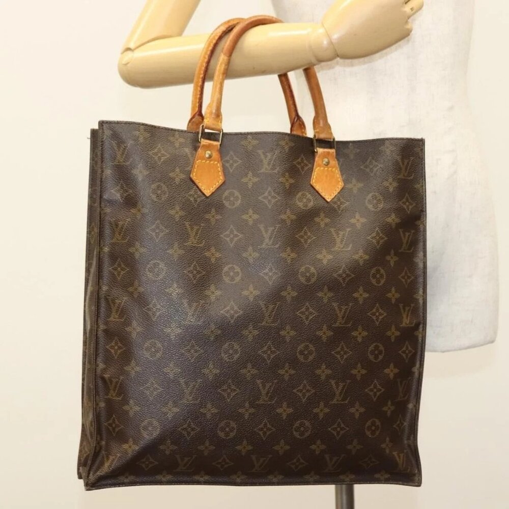 LOUIS VUITTON Monogram Sac Plat Hand Bag
